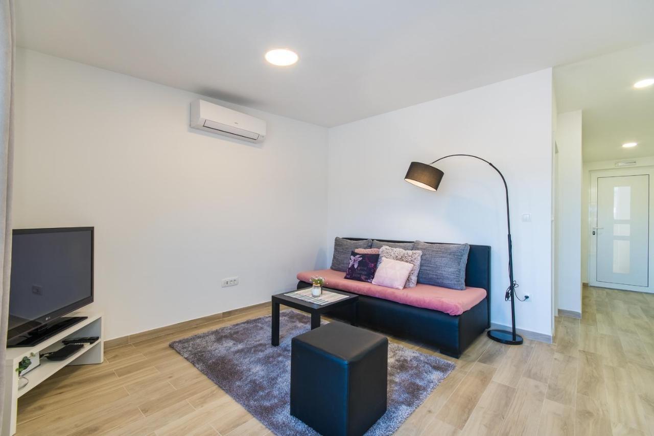 Apartment Finta Rogotin Zewnętrze zdjęcie